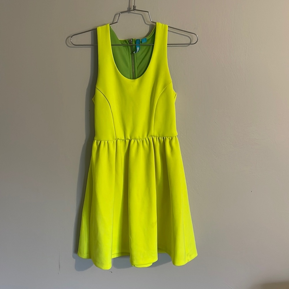 Neon yellow a-line !